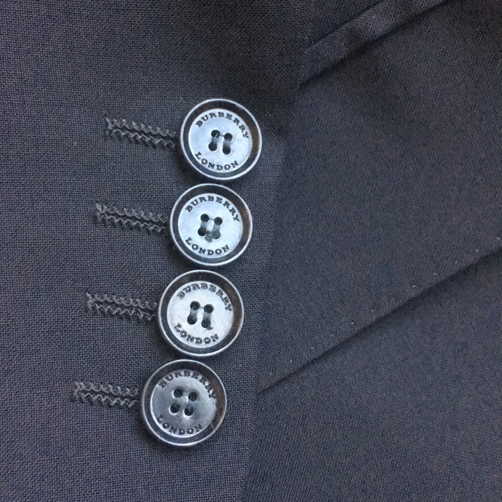 ❌SOLD❌Burberry black blazer - Picture 3 of 8